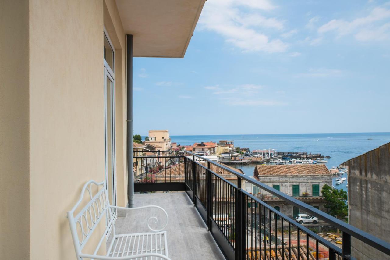 Occhi Sul Mare Apartment Acireale Bagian luar foto